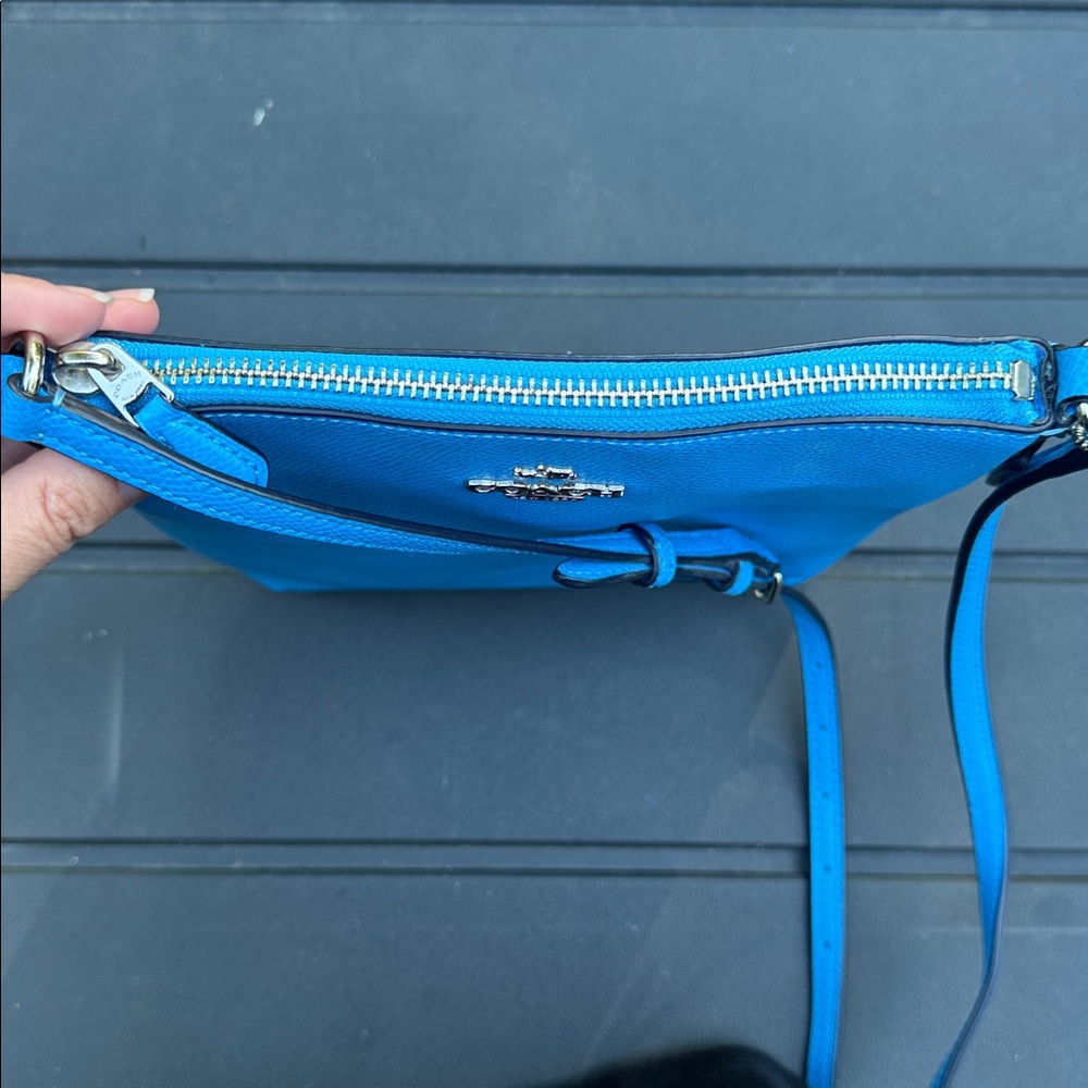 Coach crossbody - Picture 8 of 8